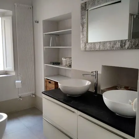 Residenza Storica Volta Della Morte 3*